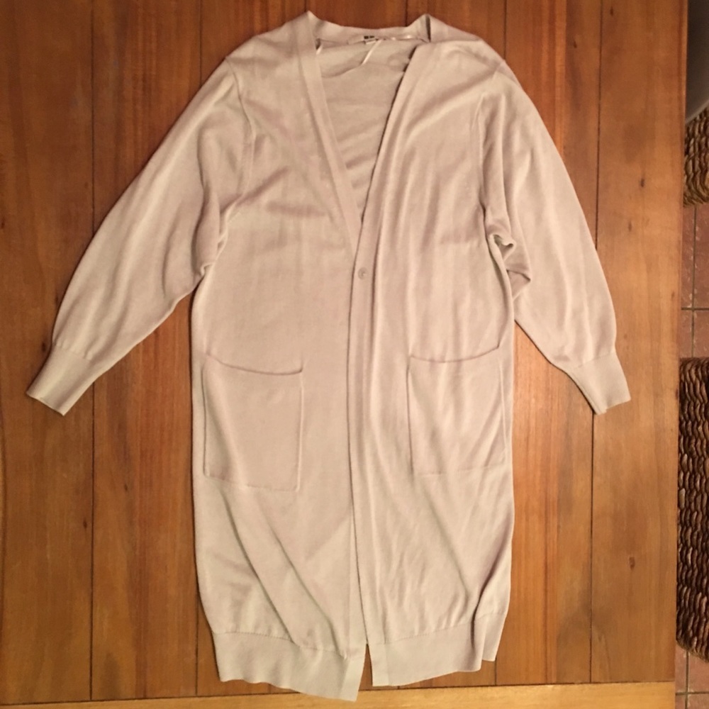 Uniqlo light Grey Knee length sweater